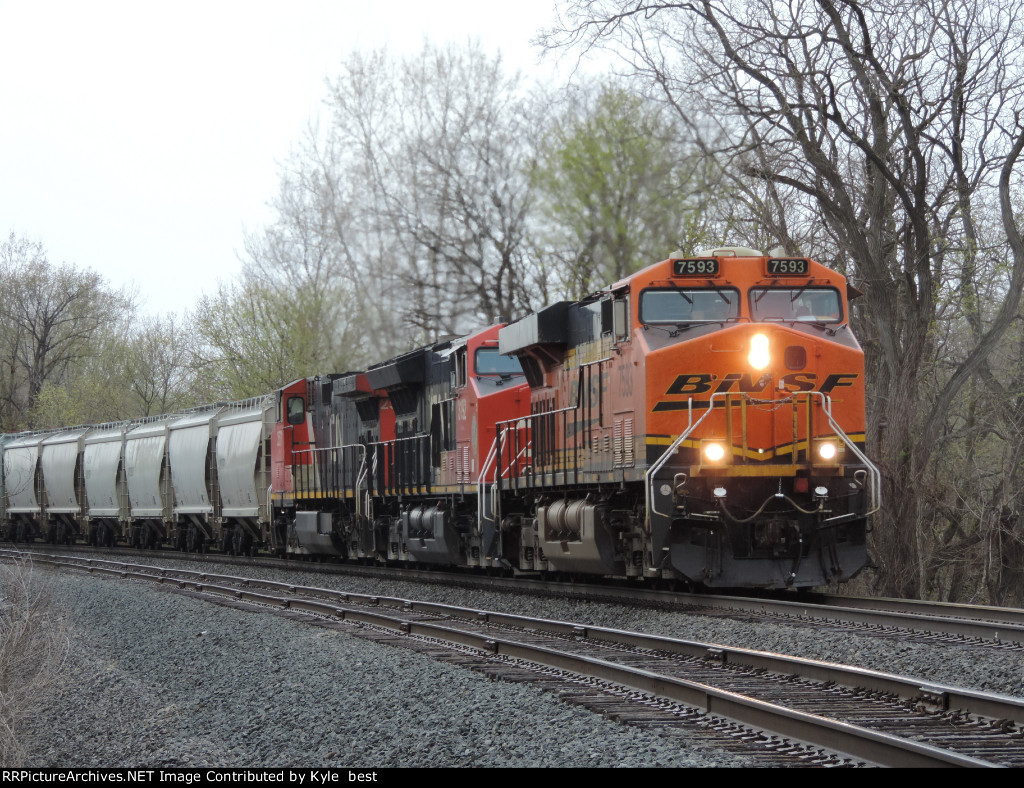 BNSF 7593 on 68N  